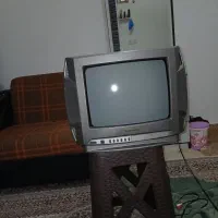تلویزیون رنگی  ۱۴ اینچ سالم اصل ژاپن