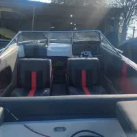 قایق فرمونی ۱۹ فوت خشک