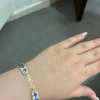 دستبند طلا ۳۰۰بالای تابلو