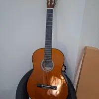 گیتار یاماها مدل c40 مشابه آکبند