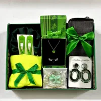 باکس هدیه  اکسسوری  ساعت  گردنبند