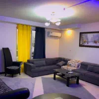 همخونه خانم موجه برای سوئیت مبله