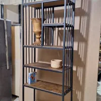 میز و کتابخونه