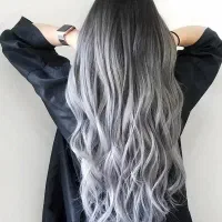مدل برای رنگ مو