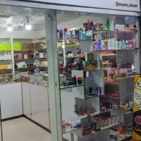 واگذاری گالری آرایشی بهداشتی با تمام تجهیزات|فروشگاه و مغازه|دورود, |دیوار