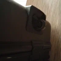 چمدون بزرگ|کیف، کفش، کمربند|شاهینشهر, سعدی شمالی|دیوار