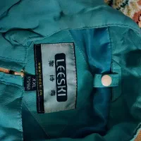 پافر|لباس|مشهد, صداقیه|دیوار