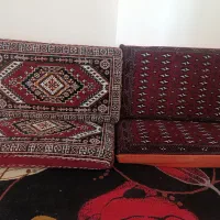 پشتی فرشی