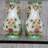 یک جفت گلدان خارجی قدیمی