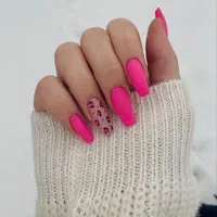 استخدام ناخنکار حرفه ای