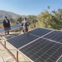 شناور خورشیدی وبرق خورشیدی