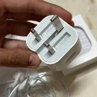 ادابتور ۲۰ w ایفون اصلی