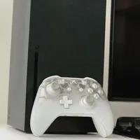 xbox series x + دسته لیمیتد +گیم پس + پایه شارژ