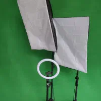 دو عدد سافت باکس . رینگ لایت پرده سبز