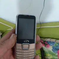 گوشی سالم  .و صفحه شکسته وسوخته