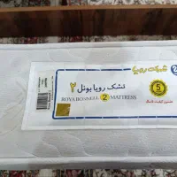 تخت یکنفره سالم در حد نو با تشکر رویال