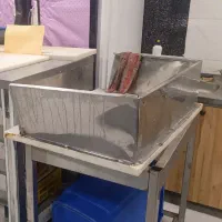میز مرغ خوردکن