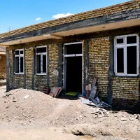 فروش ساختمان ویلایی نیمه کاره قلعه حاتم با زمین