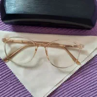 عینک طبی سبک و خوشگل مخصوص استفاده از موبایل