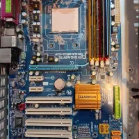 مادربرد گیگابایت و رم DDR2