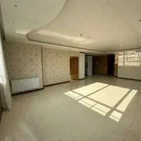 اجاره خانه/نورگیر و دلباز/تاپ لوکیشن/به روزولاکچری|اجارهٔ آپارتمان|اصفهان, شفق|دیوار