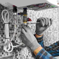 خدمات لوله کشی و تاسیسات ساختمان