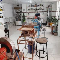کارگاه گوهرتراشی سنگ های قیمتی ونیمه قیمتی