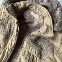 کاپشن دخترونه داخل خز