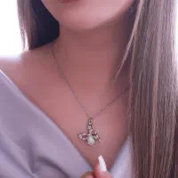 گردنبد پروانه ای