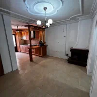 ۶۰ متری چسبیده به استخر