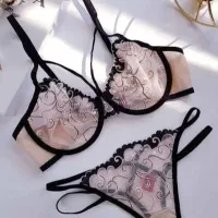 لباس زنانه