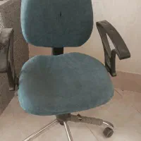 صندلی جک دار و چرخشی کاملا سالم
