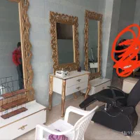 میز آینه صندلی اریشگاه|آرایشگاه و سالنهای زیبایی|جونقان, |دیوار