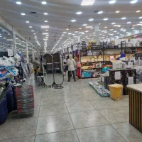 فروشنده خانم