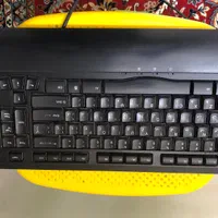 کیبورد کامپیوتر در حد نو
