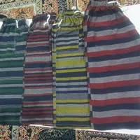 تولیدی و پخش شلوارک مردانه نخ پنبه درجه یک