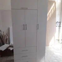 رخت اویز ویترین دار