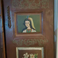 درب قدیمی چوب گردو|کلکسیون اشیاء عتیقه|تهران, بنیهاشم|دیوار