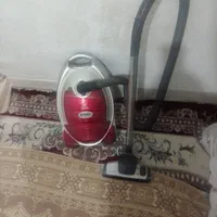 لباس شویی و جارو برقی سالم