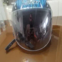 کلاه کاسکت و دستکش موتور سواری