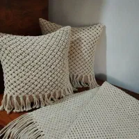 رانر و کوسن مکرومه