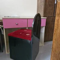 میز مطالعه کوچک