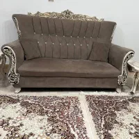 مبلمان هفت نفره ..میز عسلی بزرگ ودوتا کوچک