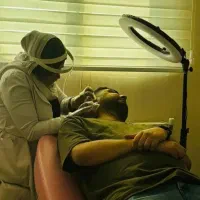 استخدام منشی کلینیک زیبایی سابقه کار و حقوق بالا