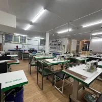 وسط کار خیاطی