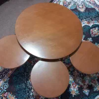 مبل هفت نفره و میز جلو مبلی