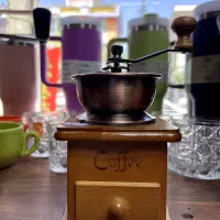 آسیاب دستی|خردکن، آسیاب، غذاساز|بهارستان, |دیوار