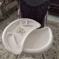 صندلی غذای کودک چرخدار با ۲ سینی جدا شونده هپی ورد|تخت و صندلی بچه|مشهد, شاهد (شهرک غرب)|دیوار
