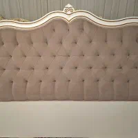 سرویس خواب|تخت و سرویس خواب|میانه, |دیوار