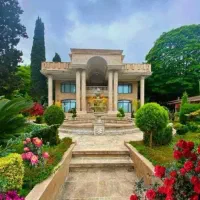 عمارت-شاه-به-این-جذابی-نیست-مبله-حیاطش-بهشته